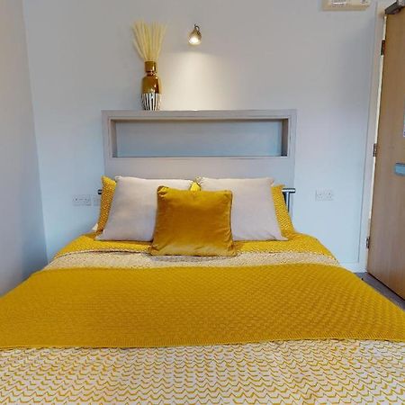 For Students Only - Charming Ensuite Bedrooms Near Leads City Centre Leeds  Eksteriør billede