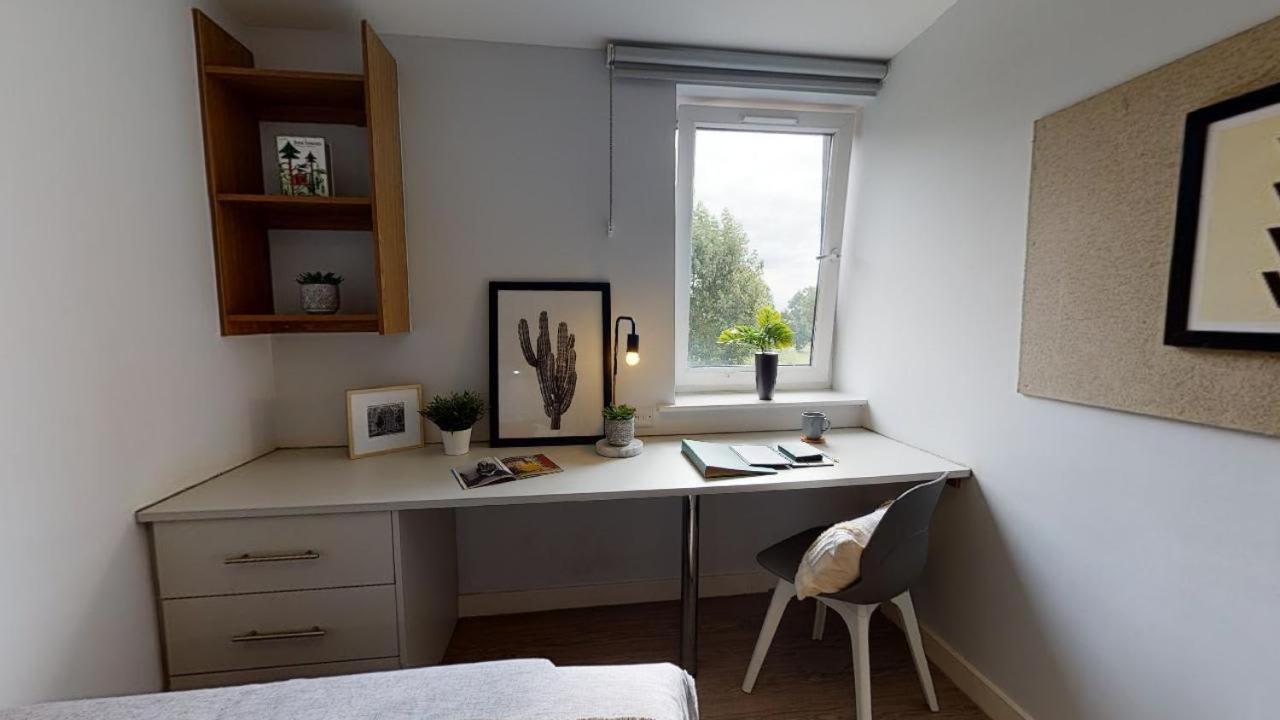 For Students Only - Charming Ensuite Bedrooms Near Leads City Centre Leeds  Eksteriør billede