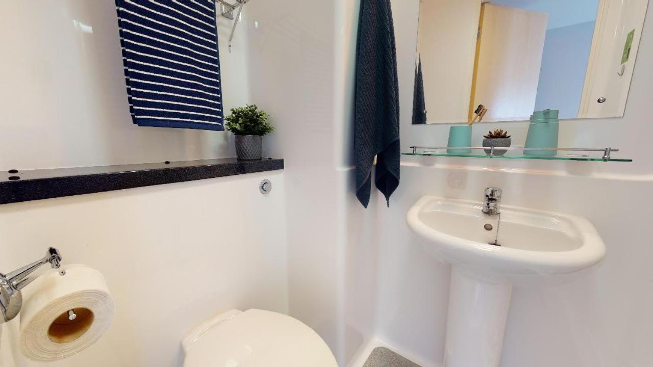 For Students Only - Charming Ensuite Bedrooms Near Leads City Centre Leeds  Eksteriør billede