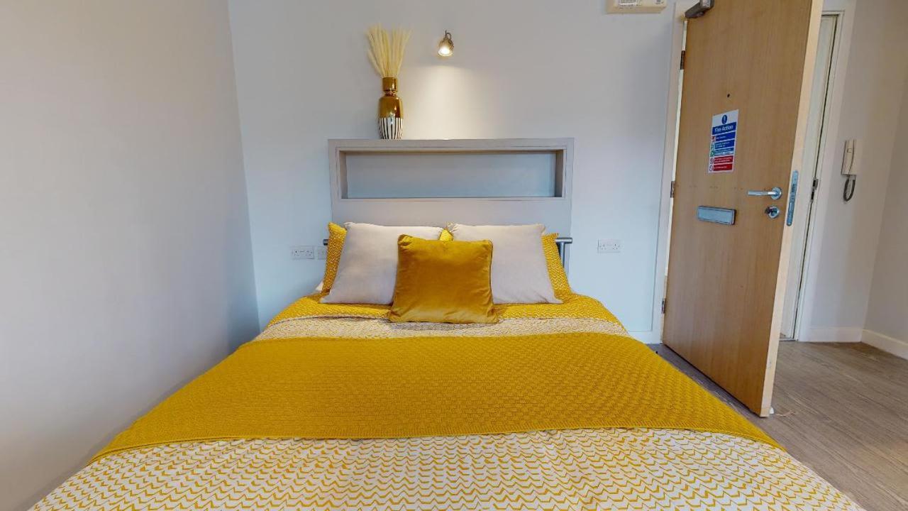 For Students Only - Charming Ensuite Bedrooms Near Leads City Centre Leeds  Eksteriør billede